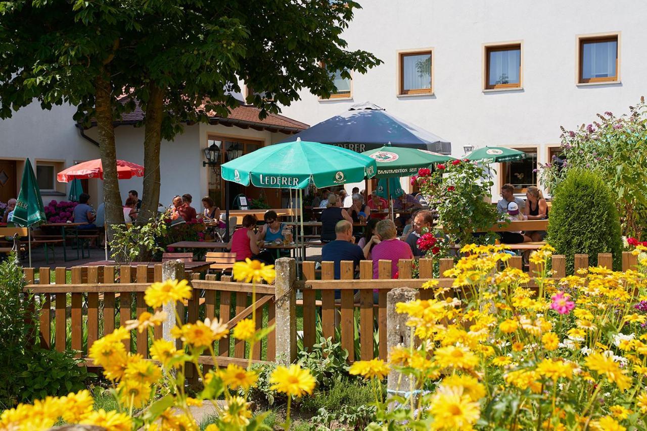 Gasthof-Pension Brauner Hirsch In Alfeld - Mittelfranken Εξωτερικό φωτογραφία