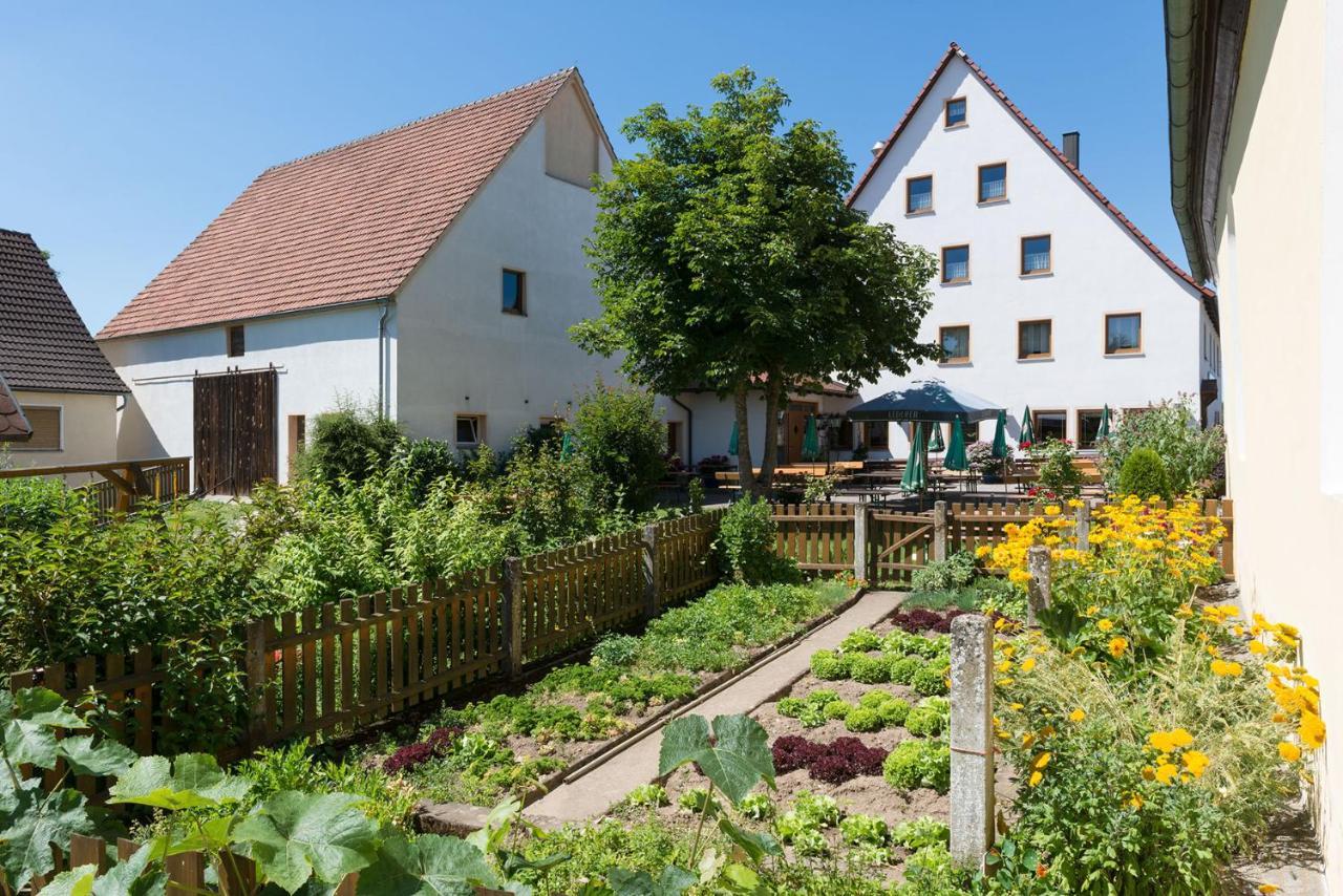 Gasthof-Pension Brauner Hirsch In Alfeld - Mittelfranken Εξωτερικό φωτογραφία